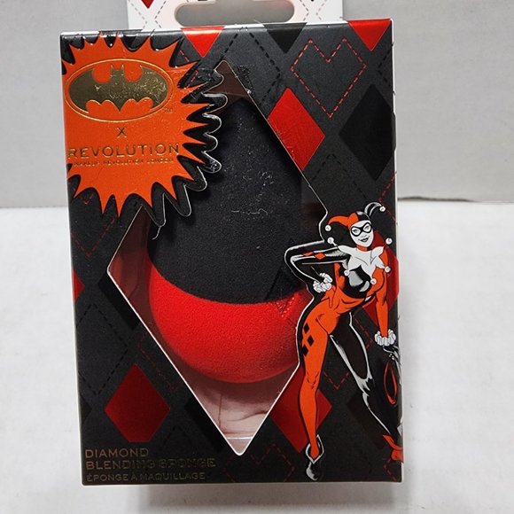 X Revolution Harley Quinn Group -  Cosmetic Bag, 2 Blending Sponges & Eyeshadow - Picture 7 of 11